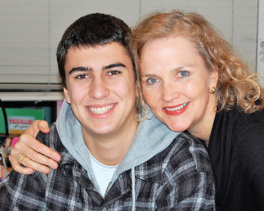 A photo of Marion Kregeloh and son Alex, who died of a drug overdose in 2020.